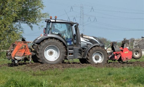 Poradnik wyboru odpowiednich elementów tocznych dla sprzętu rolniczego